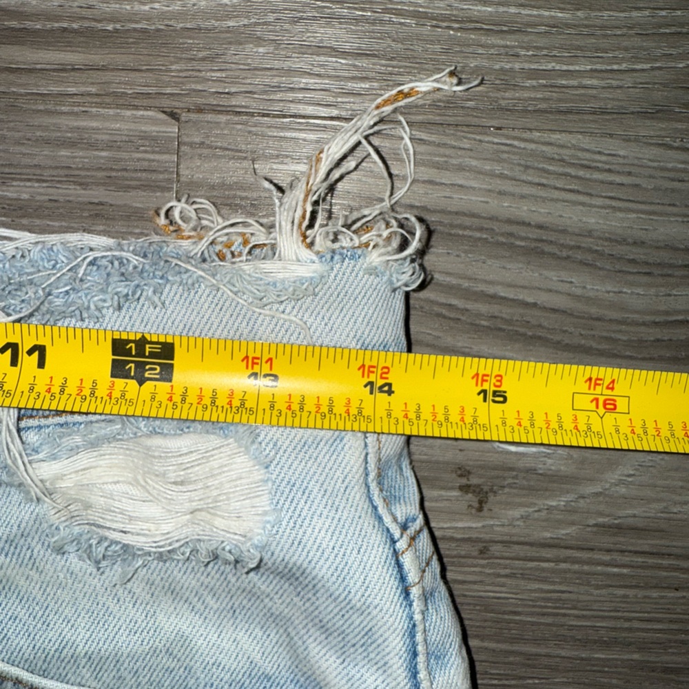 VTG Levis 505 Shorts Womens Sz 30 Light Wash Denim Distressed Cutoff Made in USA - Picture 5 of 6